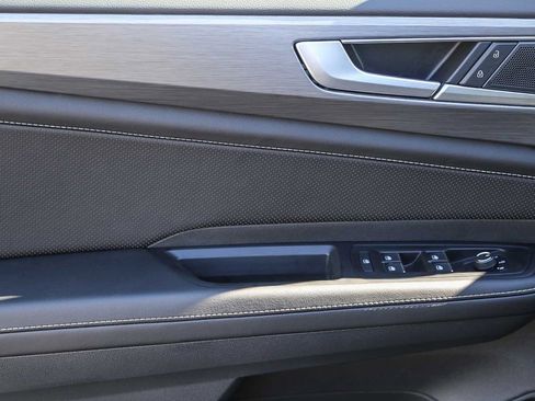 New 2026 Volkswagen Atlas Cross Sport SE image 27