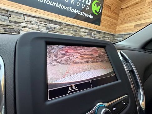 Used 2022 Chevrolet Equinox LT AWD/4WD image 23