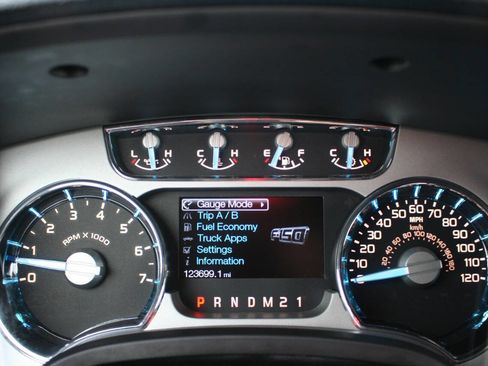 Used 2014 Ford F150 Platinum image 10