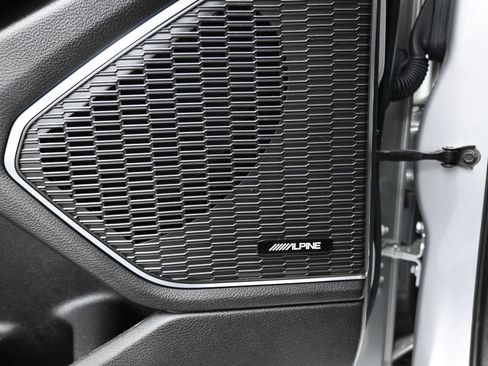 Used 2023 Jeep Grand Cherokee Overland image 26