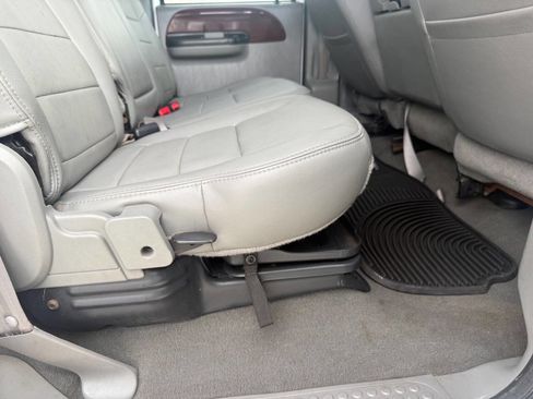 Used 2006 Ford F350 Lariat image 76