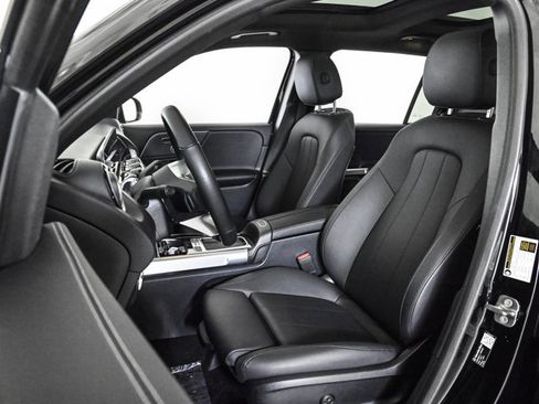 Certified 2026 Mercedes-Benz GLB 250 4MATIC image 18