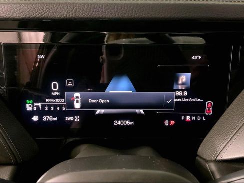 Used 2025 GMC Yukon XL Denali image 20