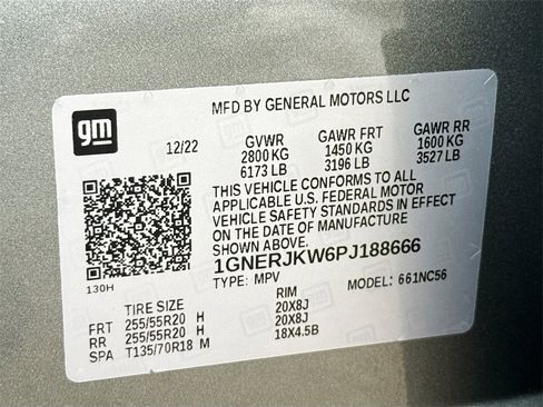 Used 2023 Chevrolet Traverse RS image 33