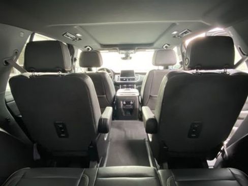 Used 2022 Chevrolet Tahoe Premier w/ Premium Package image 28