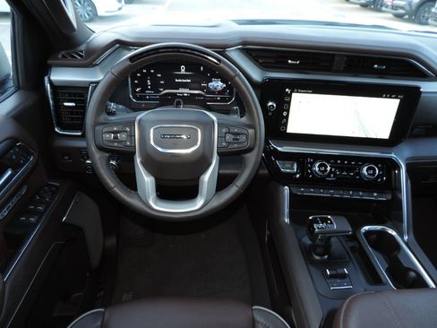 Used 2024 GMC Sierra 1500 Denali AWD/4WD image 23