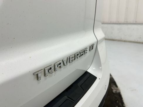Used 2016 Chevrolet Traverse LT w/ Style and Technology Package FWD image 26