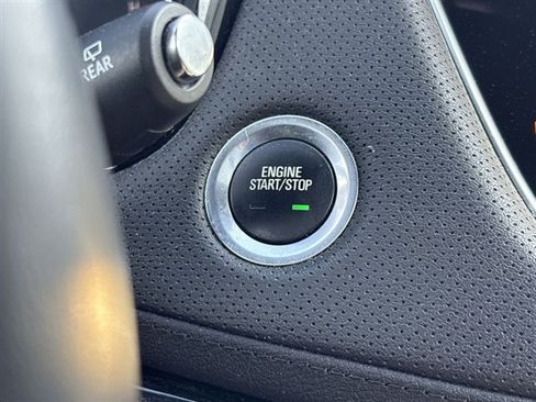 Certified 2023 Cadillac XT5 Premium Luxury image 17