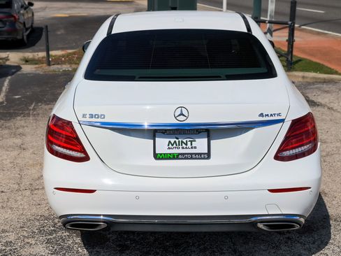 Used 2017 Mercedes-Benz E 300 4MATIC image 14