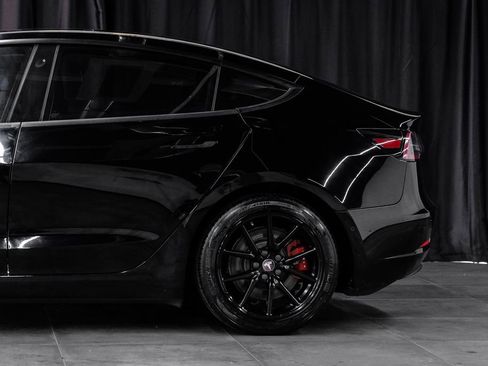 Used 2018 Tesla Model 3 Long Range image 18