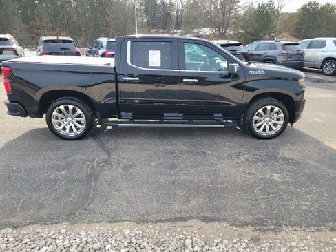 Used 2020 Chevrolet Silverado 1500 High Country w/ Technology Package AWD/4WD image 4