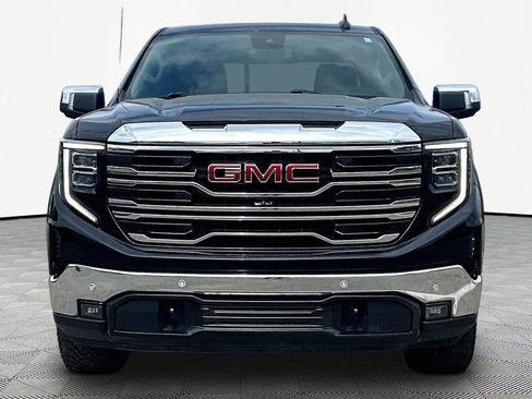 Used 2022 GMC Sierra 1500 SLT w/ SLT Premium Plus Package AWD/4WD image 3
