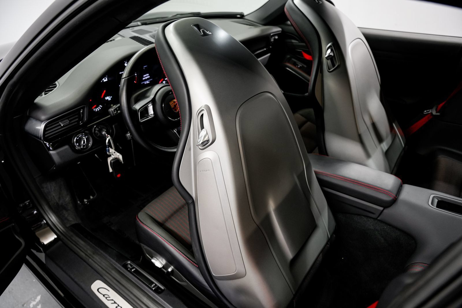 Used 2019 Porsche 911 Carrera T RWD image 19
