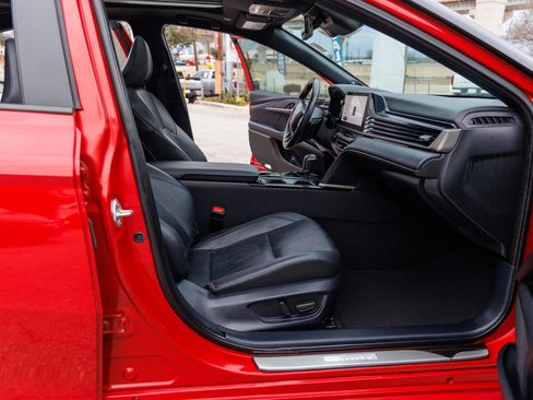 Used 2025 Toyota Camry XSE image 35