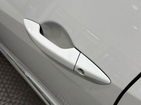 Used 2023 Acura RDX AWD w/ Advance Package image 9