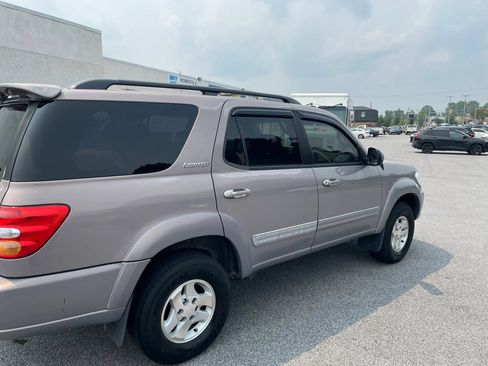 Used 2002 Toyota Sequoia Limited RWD image 10