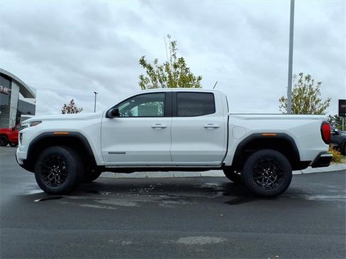 New 2026 GMC Canyon Elevation image 3