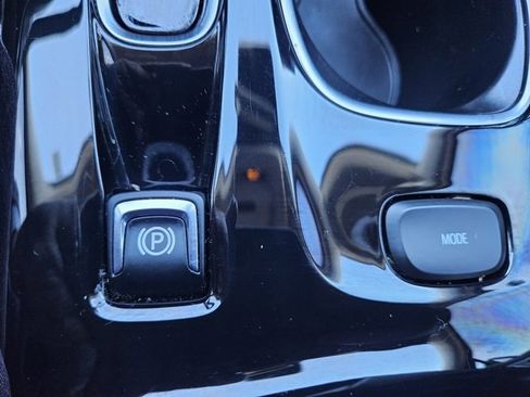 Certified 2023 Buick Envision Preferred w/ Sport Touring Package image 30