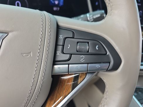 Used 2023 Cadillac Escalade Premium Luxury Platinum w/ Heavy-Duty Trailer Package AWD/4WD image 22