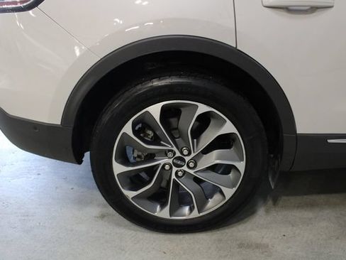 Used 2023 Lincoln Nautilus Reserve w/ Equipment Group 201A AWD/4WD image 28