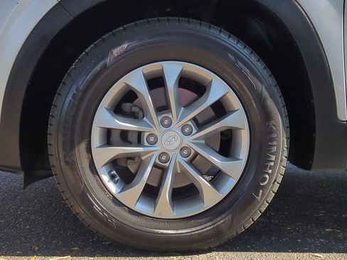 Used 2020 Hyundai Santa Fe SE image 14