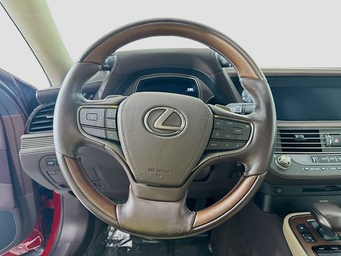 Used 2019 Lexus LS 500 image 12