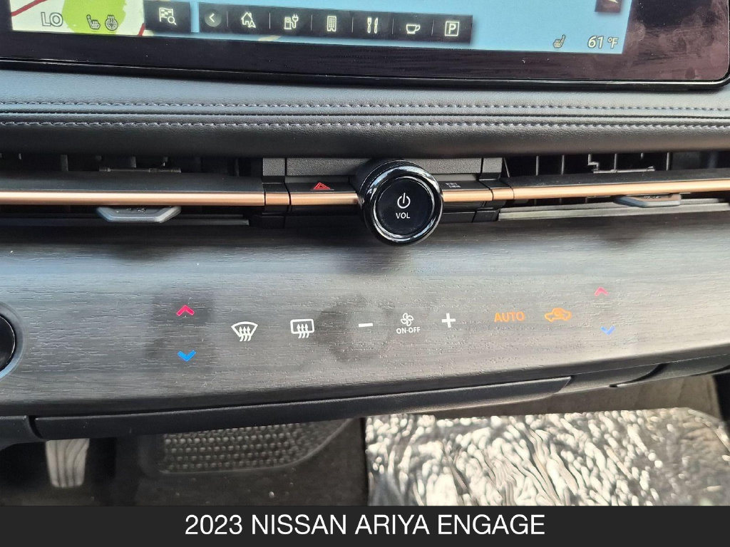 Used 2023 Nissan Ariya AWD image 23