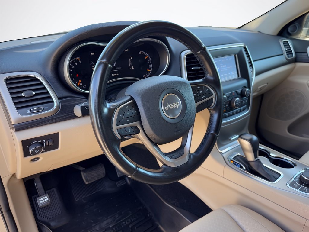 Certified 2020 Jeep Grand Cherokee Laredo AWD/4WD image 4