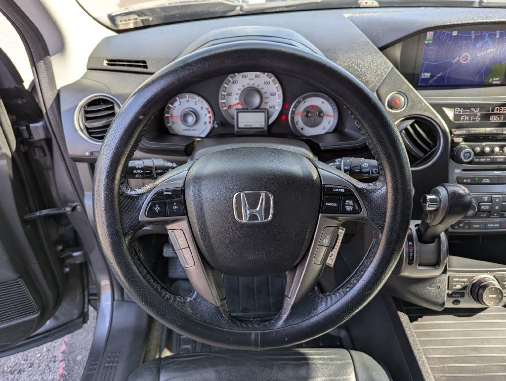 Used 2015 Honda Pilot Touring image 16