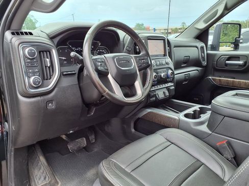 Used 2022 GMC Sierra 3500 Denali w/ Denali Ultimate Package AWD/4WD image 22