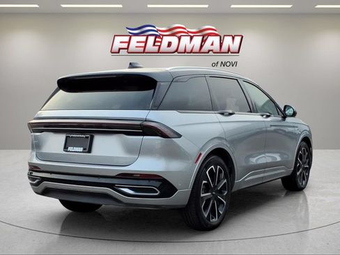 Used 2024 Lincoln Nautilus Reserve w/ Equipment Group 202A AWD/4WD image 6