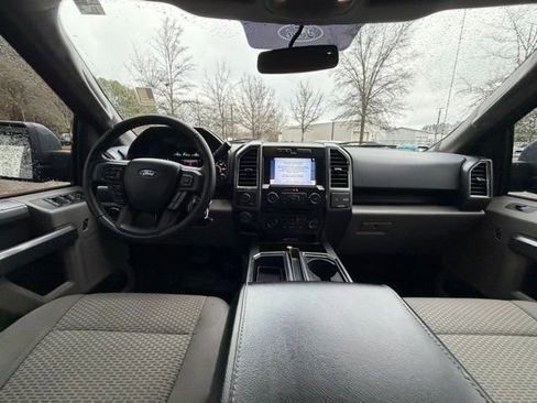 Used 2016 Ford F150 XLT w/ Equipment Group 302A Luxury image 6