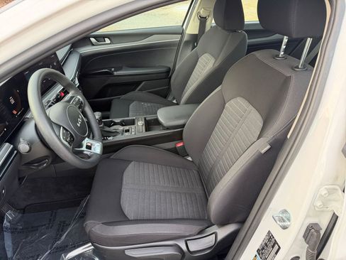Used 2025 Kia K5 LXS image 25