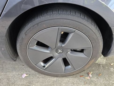 Used 2023 Tesla Model 3 Standard Range RWD image 11