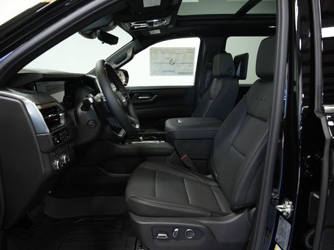 New 2026 GMC Yukon Denali w/ Denali Reserve Package AWD/4WD image 33