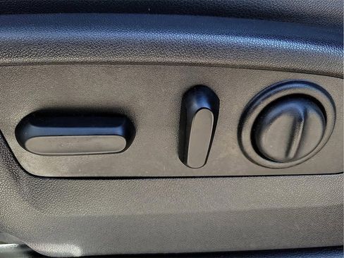 Used 2019 GMC Sierra 1500 SLT image 15