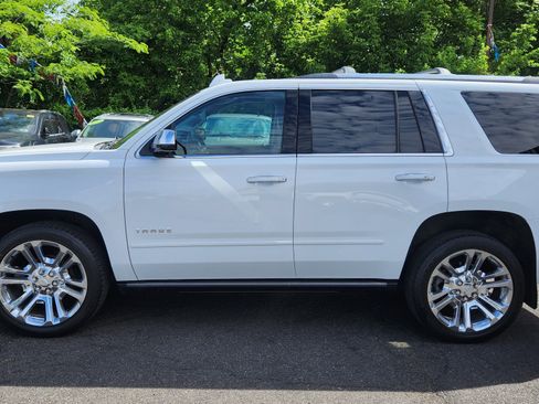 Used 2020 Chevrolet Tahoe Premier w/ Premier Plus Edition AWD/4WD image 2