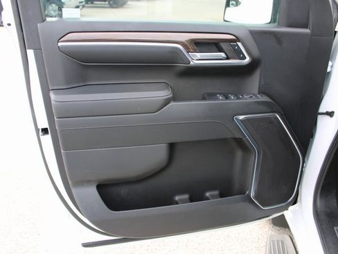 Used 2023 Chevrolet Silverado 1500 RST image 11