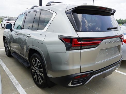 Certified 2025 Lexus LX 600 4WD w/ Accessory Package (2T) image 7