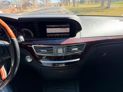 Used 2007 Mercedes-Benz S 550 4MATIC image 23