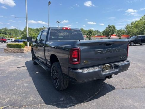 Used 2025 RAM 2500 Big Horn AWD/4WD image 13