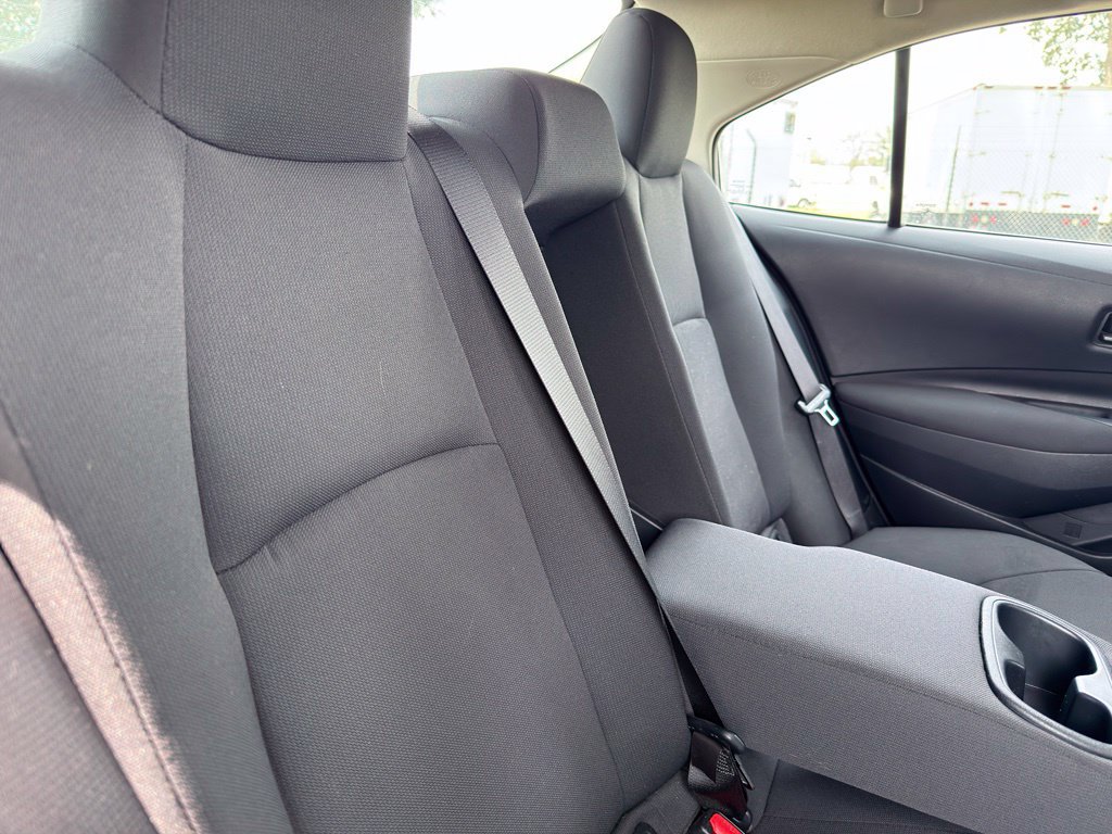 Used 2024 Toyota Corolla LE FWD image 32