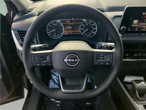 New 2026 Nissan Rogue SV image 24