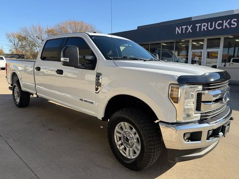 Used 2019 Ford F250 XLT w/ XLT Value Package image 7