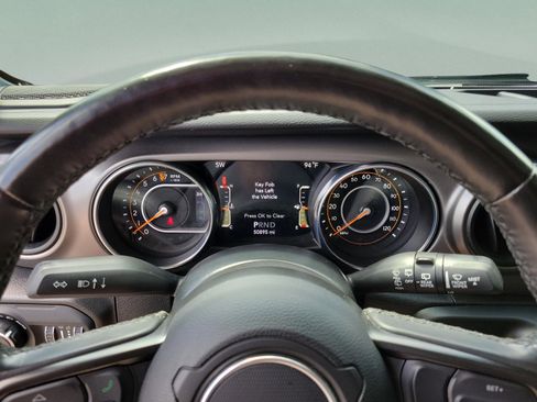 Used 2022 Jeep Wrangler Unlimited Sport image 15