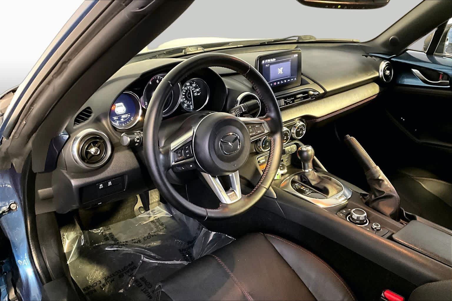 Used 2019 MAZDA MX-5 Miata RF Grand Touring RWD image 18