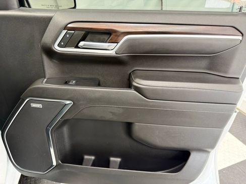 Used 2023 GMC Sierra 1500 SLT w/ SLT Premium Package image 23