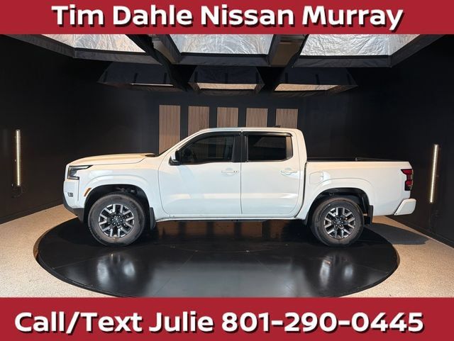 Used 2024 Nissan Frontier SL w/ Technology Package AWD/4WD image 3