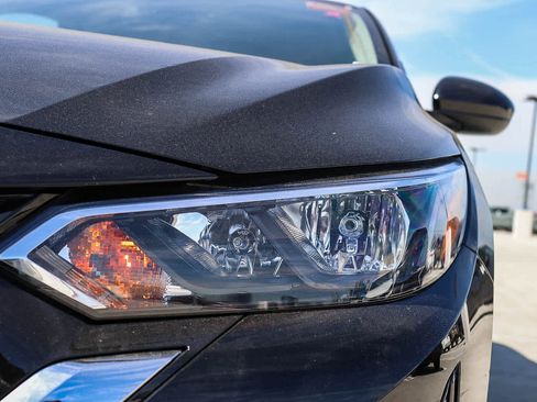 Used 2025 Nissan Sentra SV w/ All-Weather Package image 7