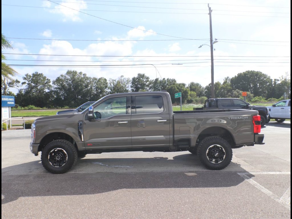 New 2027 Ford F250 Platinum w/ Platinum Plus Package AWD/4WD image 9